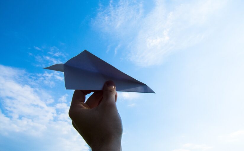 Avion en papier